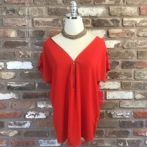 TOVIA Women’s Red Zip Front V-neck Short Sleeve Top L NEW
